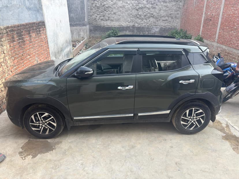 Used mahindra xuv-3xo ax5-15-turbo-diesel for sale on Nxcar