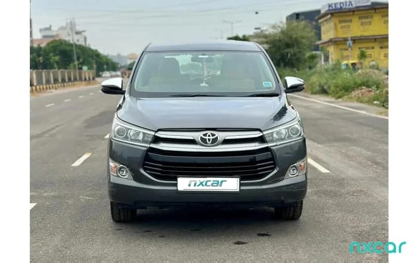 Used toyota innova-crysta 24-z for sale on Nxcar