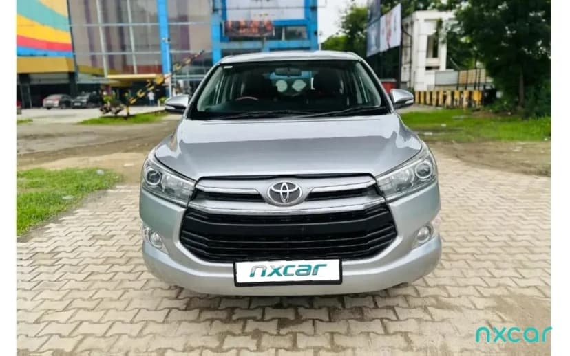 Used toyota innova-crysta 24-v for sale on Nxcar