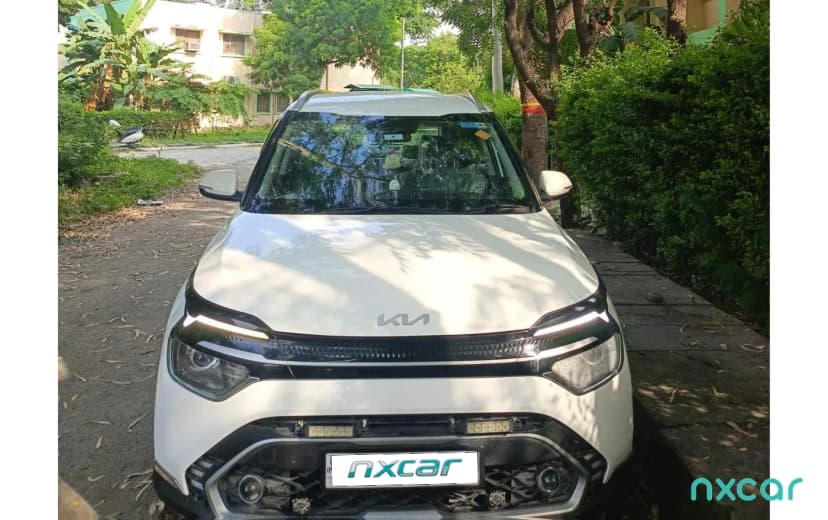 Used kia carens premium-o-15-petrol-7-str for sale on Nxcar