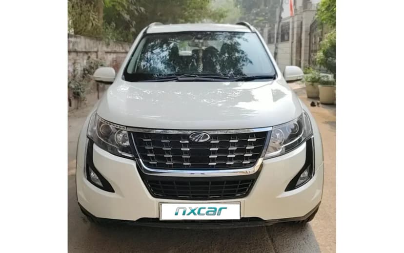 Used mahindra xuv500 w7 for sale on Nxcar