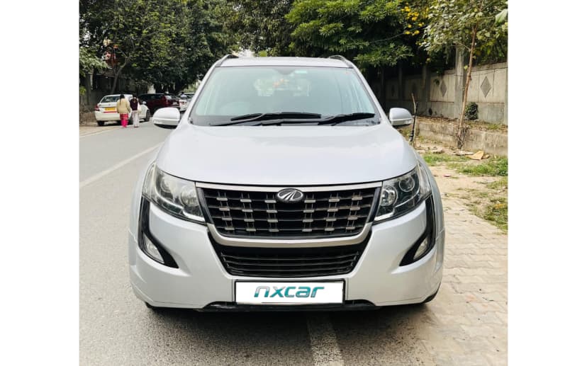 Used mahindra xuv500 w5 for sale on Nxcar