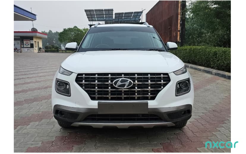 Used hyundai venue sx-15-crdi for sale on Nxcar