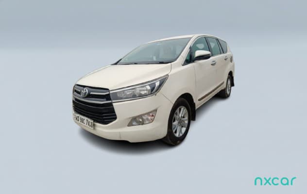 Used toyota innova crysta-25-vx-bs-iv2009-2012 for sale on Nxcar