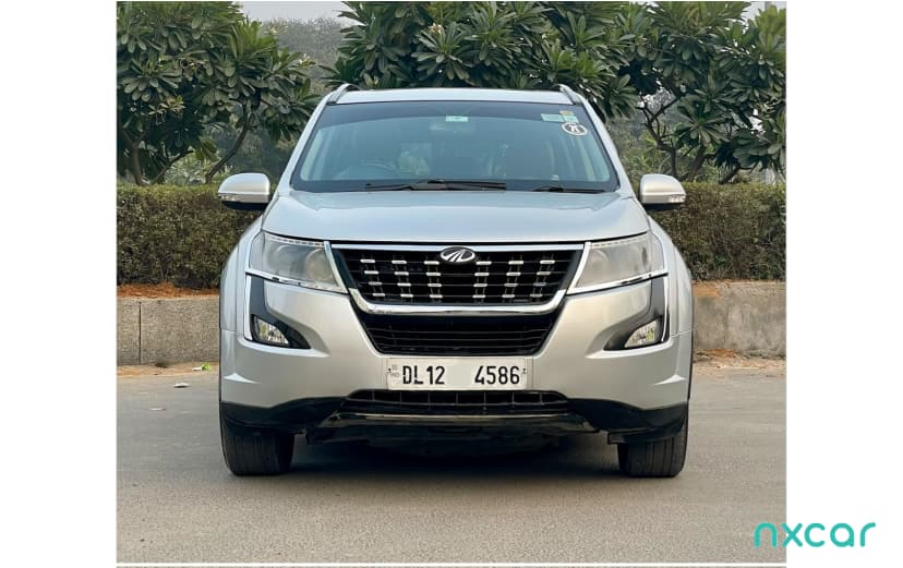 Used mahindra xuv500 w11 for sale on Nxcar