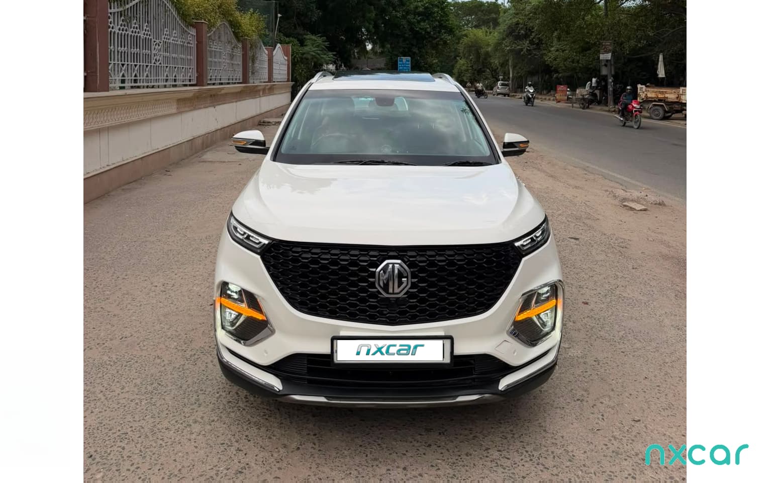 MG Hector Plus