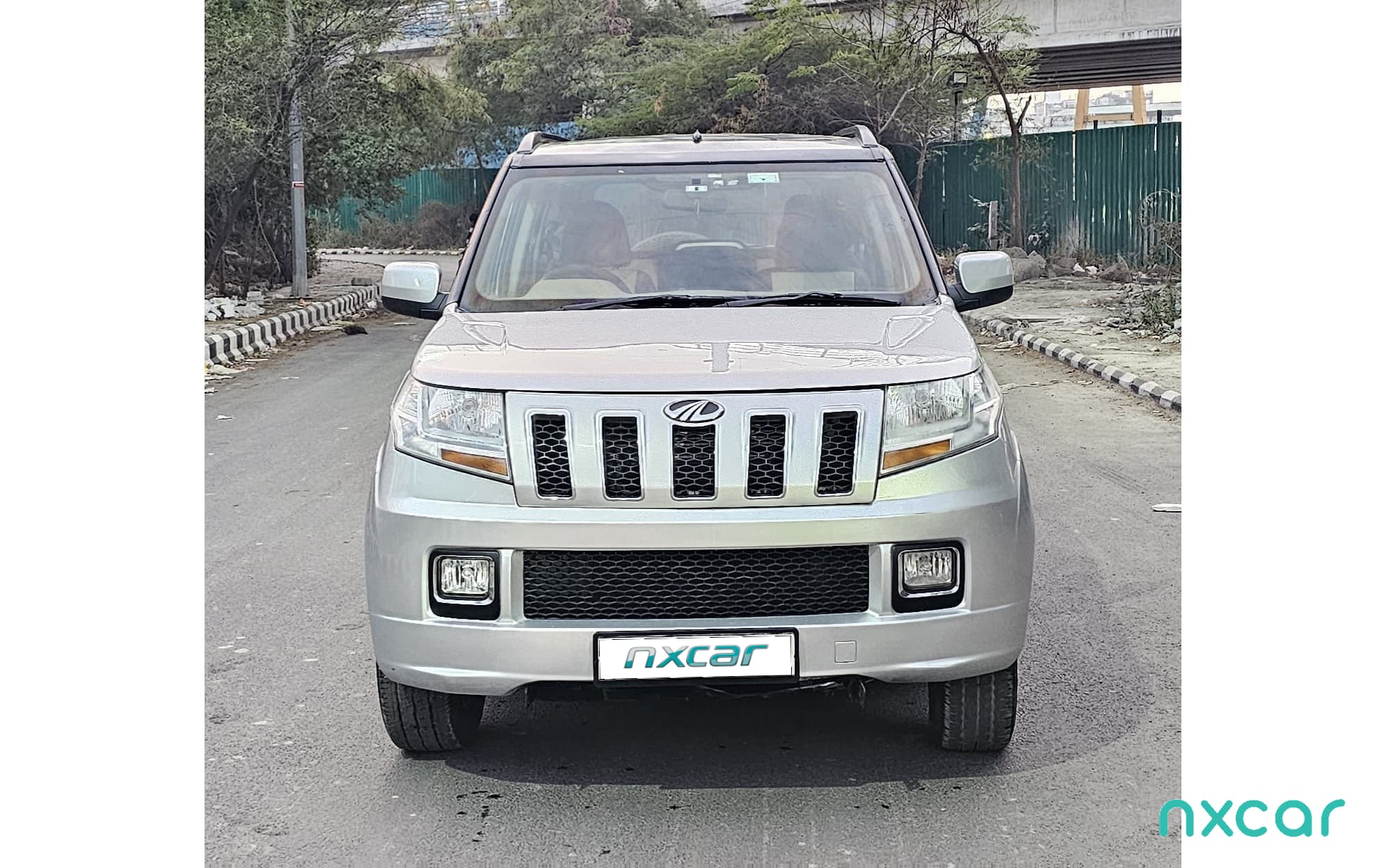 Mahindra TUV300