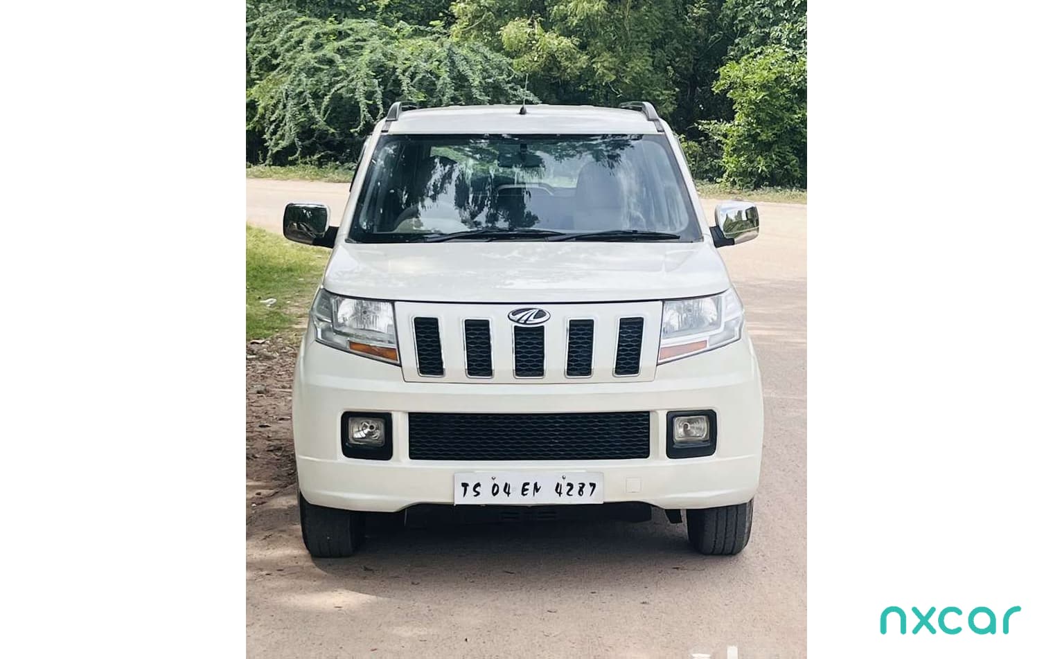 Mahindra TUV300