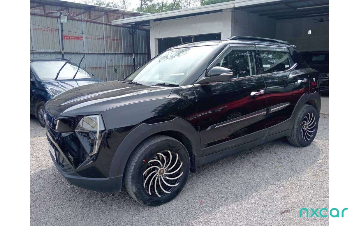 Mahindra XUV 3XO