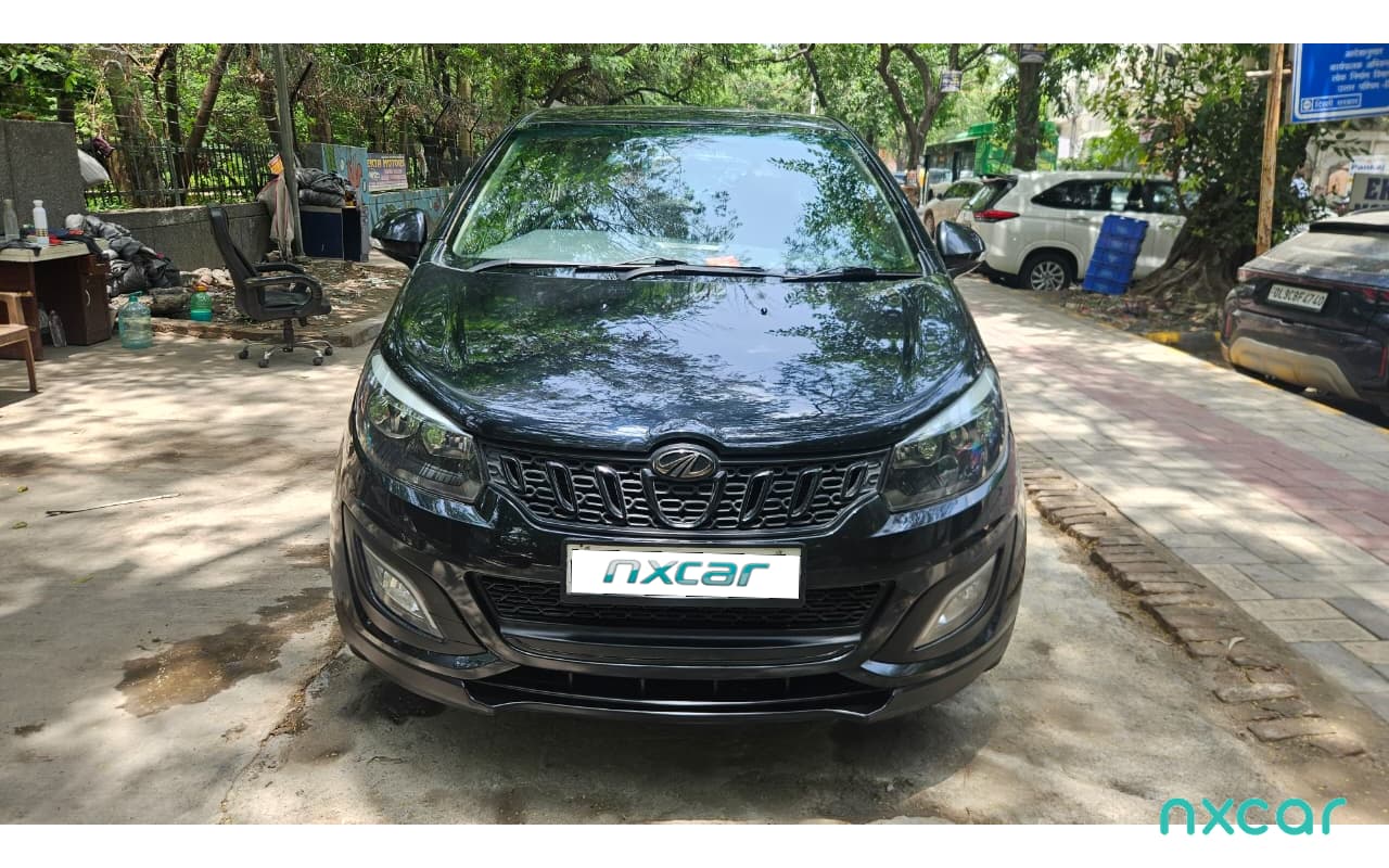 Mahindra Marazzo