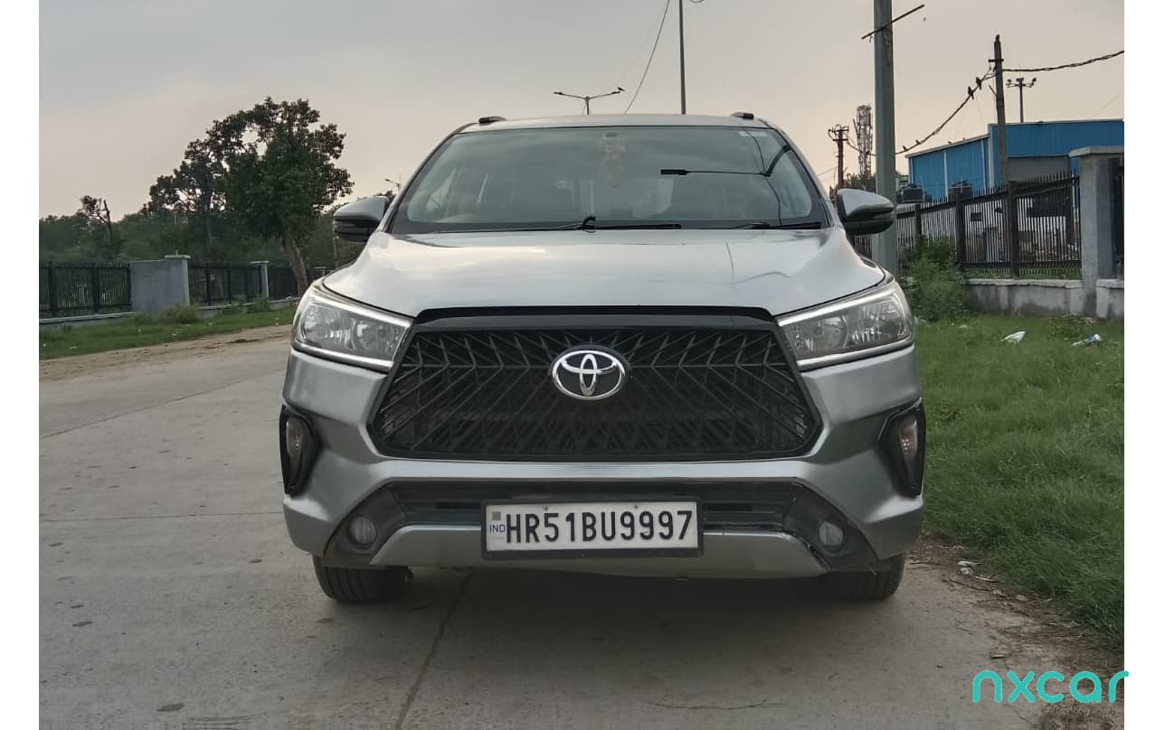 Toyota Innova Crysta