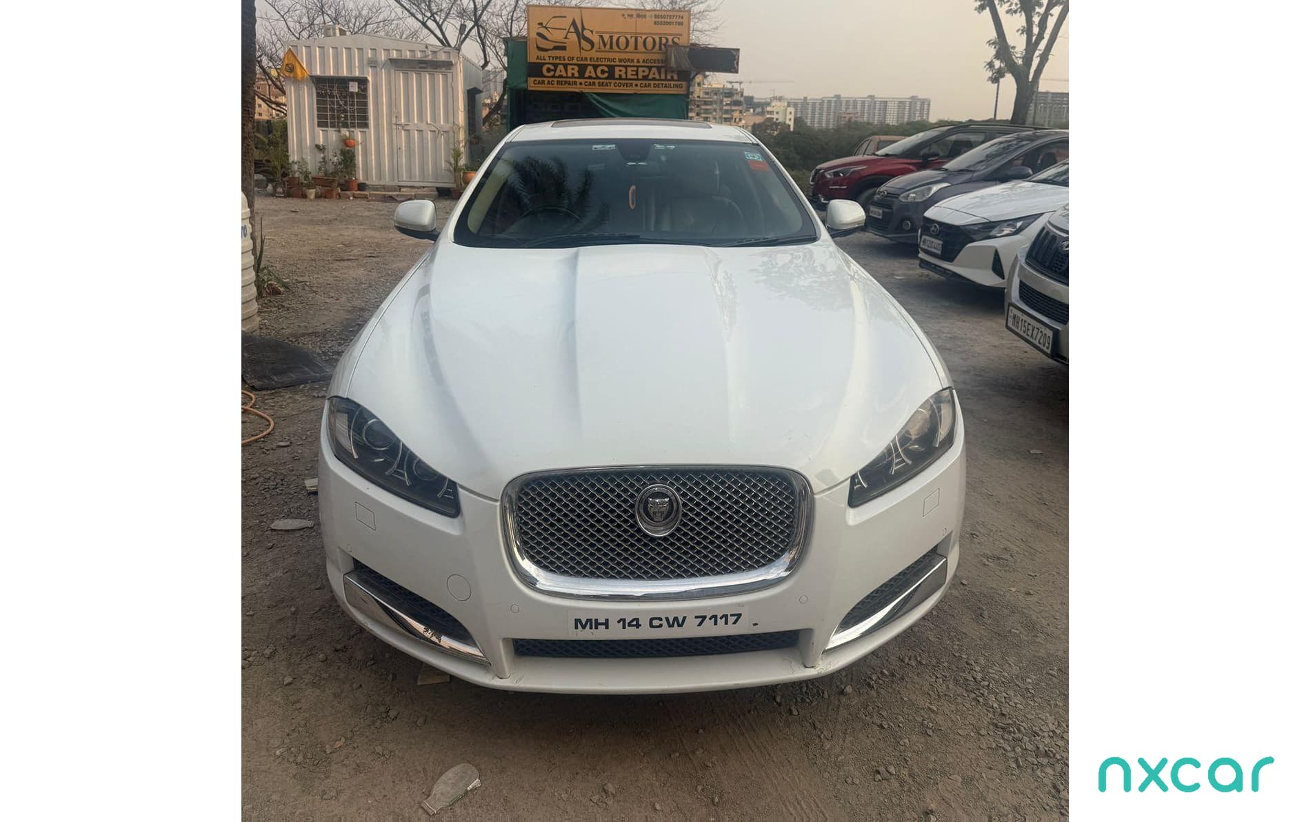 Jaguar XF