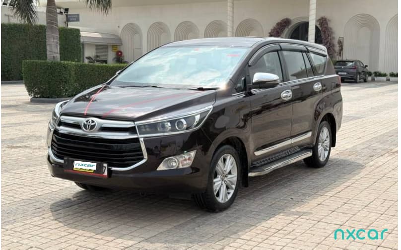 Toyota Innova Crysta