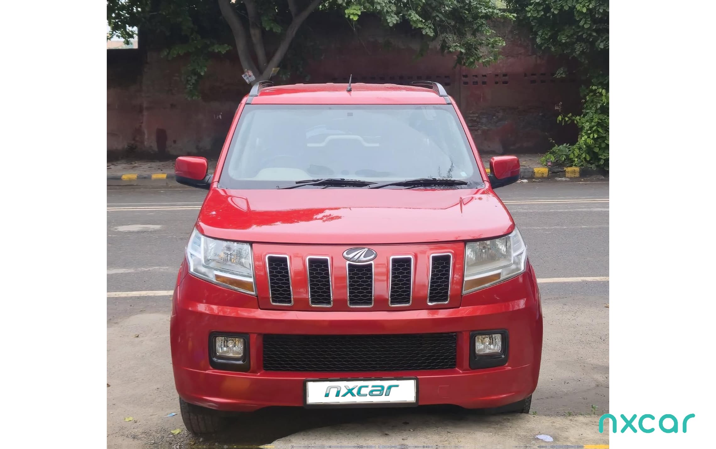Mahindra TUV300