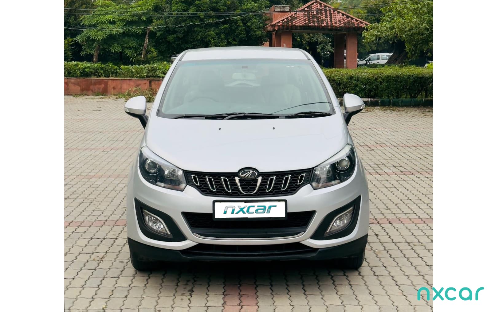 Mahindra Marazzo
