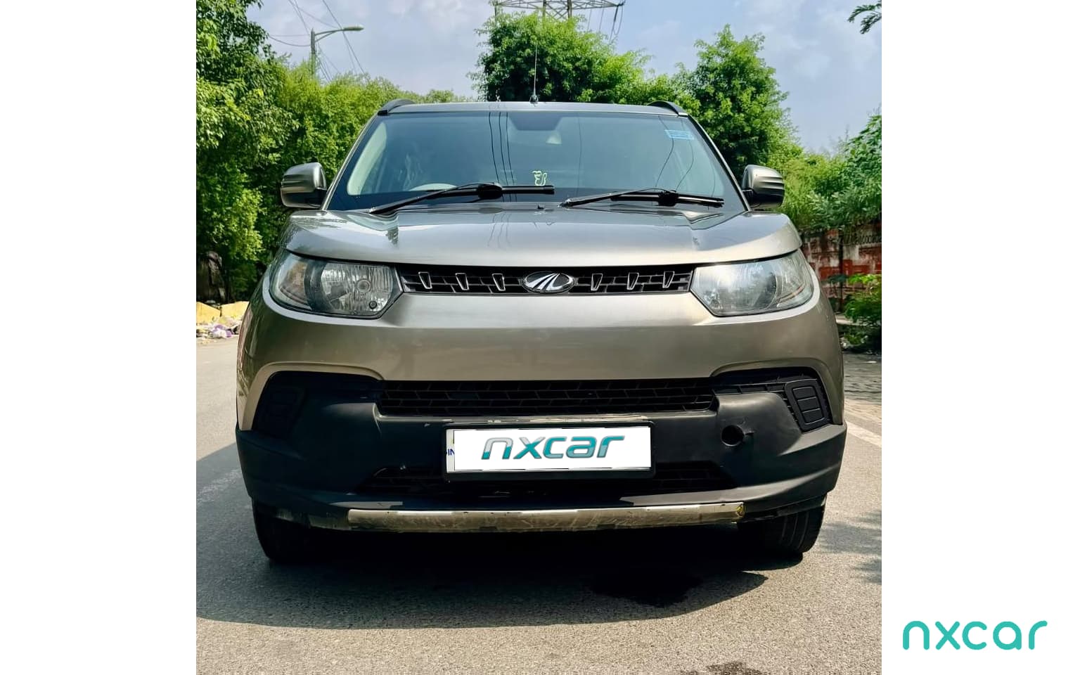 Mahindra KUV100
