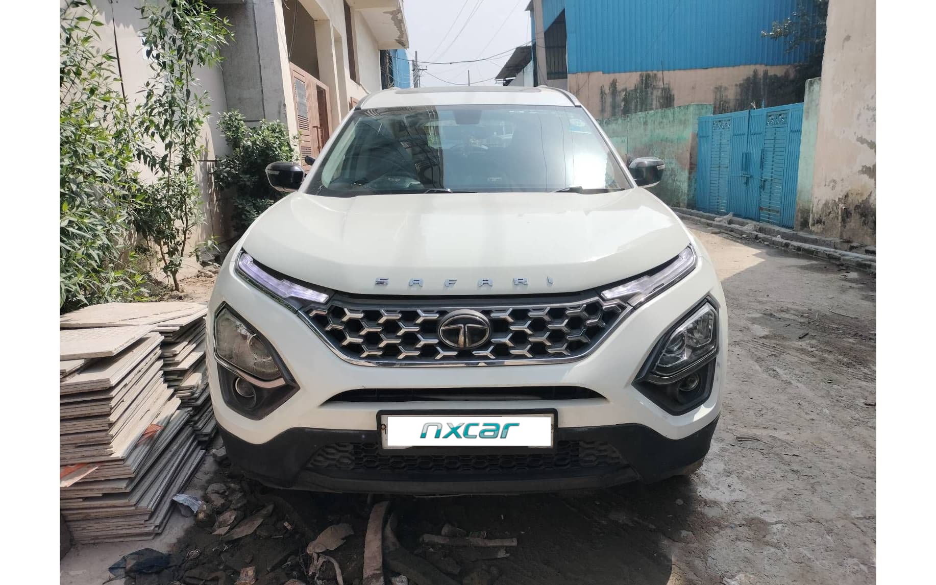 Tata Safari
