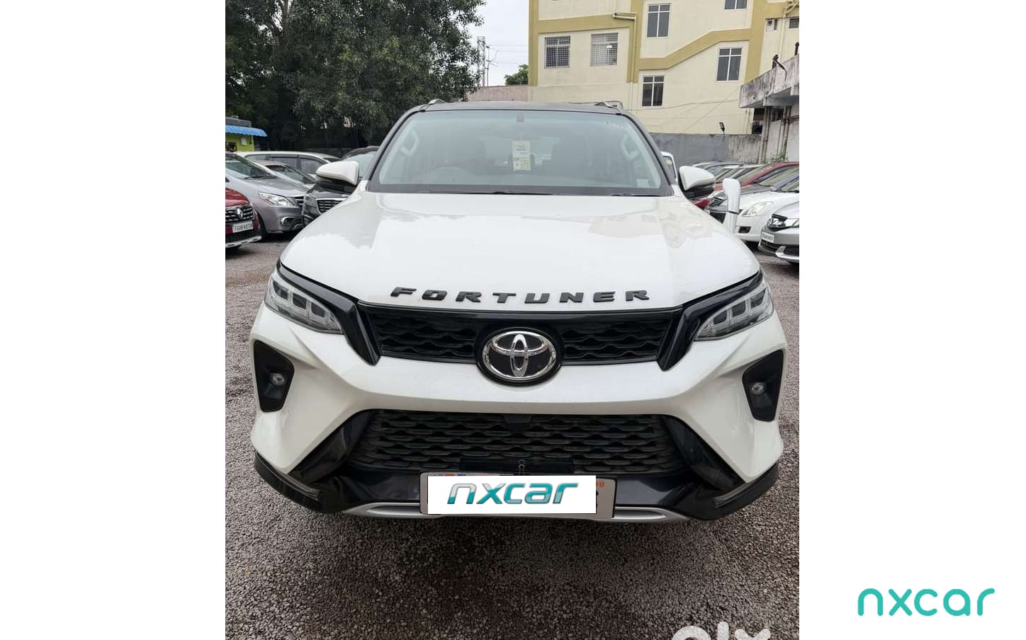 Toyota Fortuner Legender